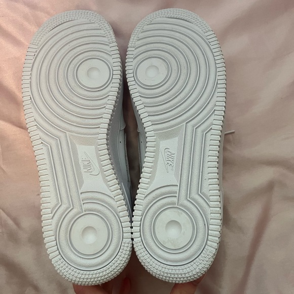 Nike Air Force 1 big kids NWT white - Picture 6 of 15